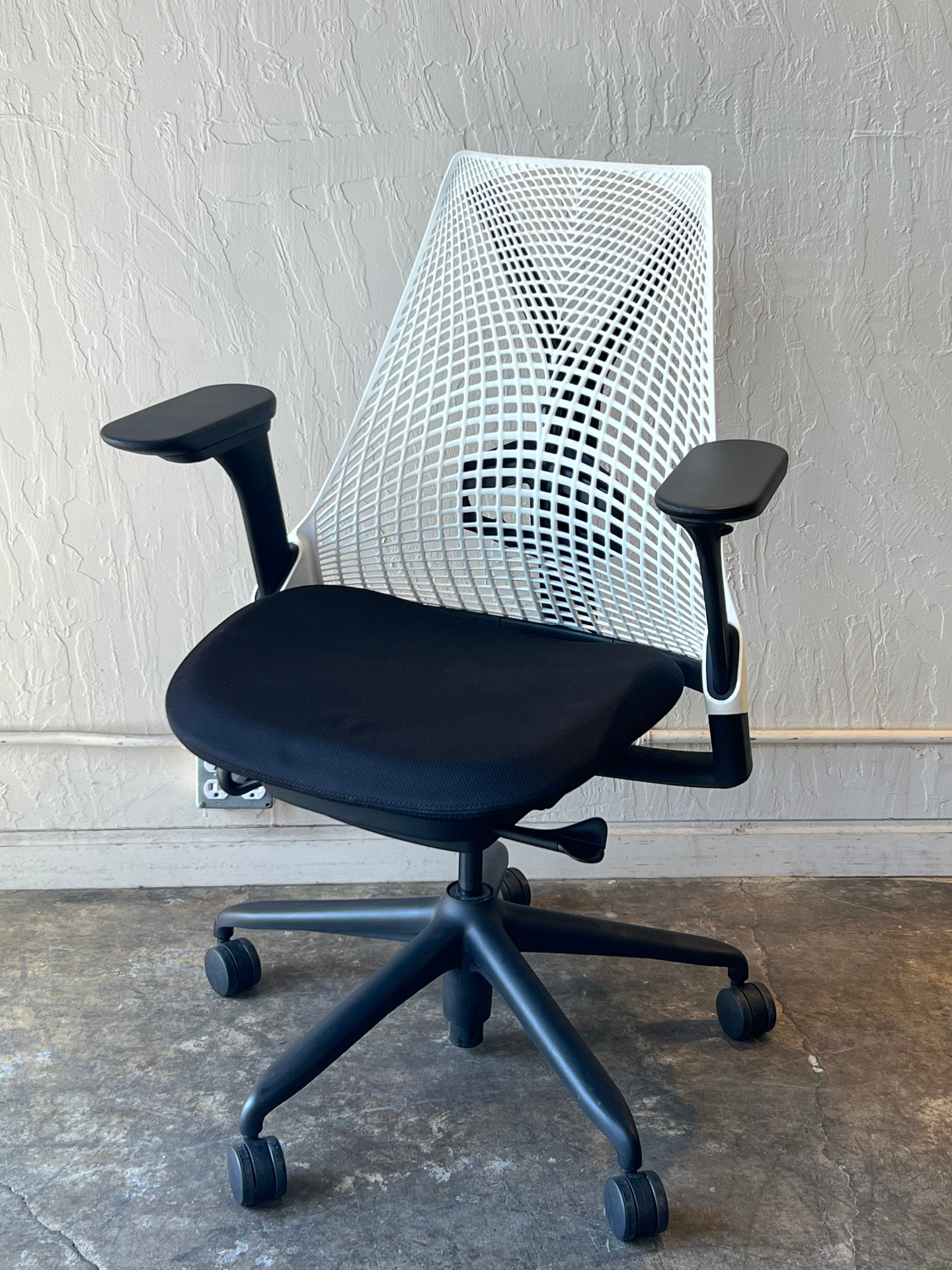 Steelcase Think V1